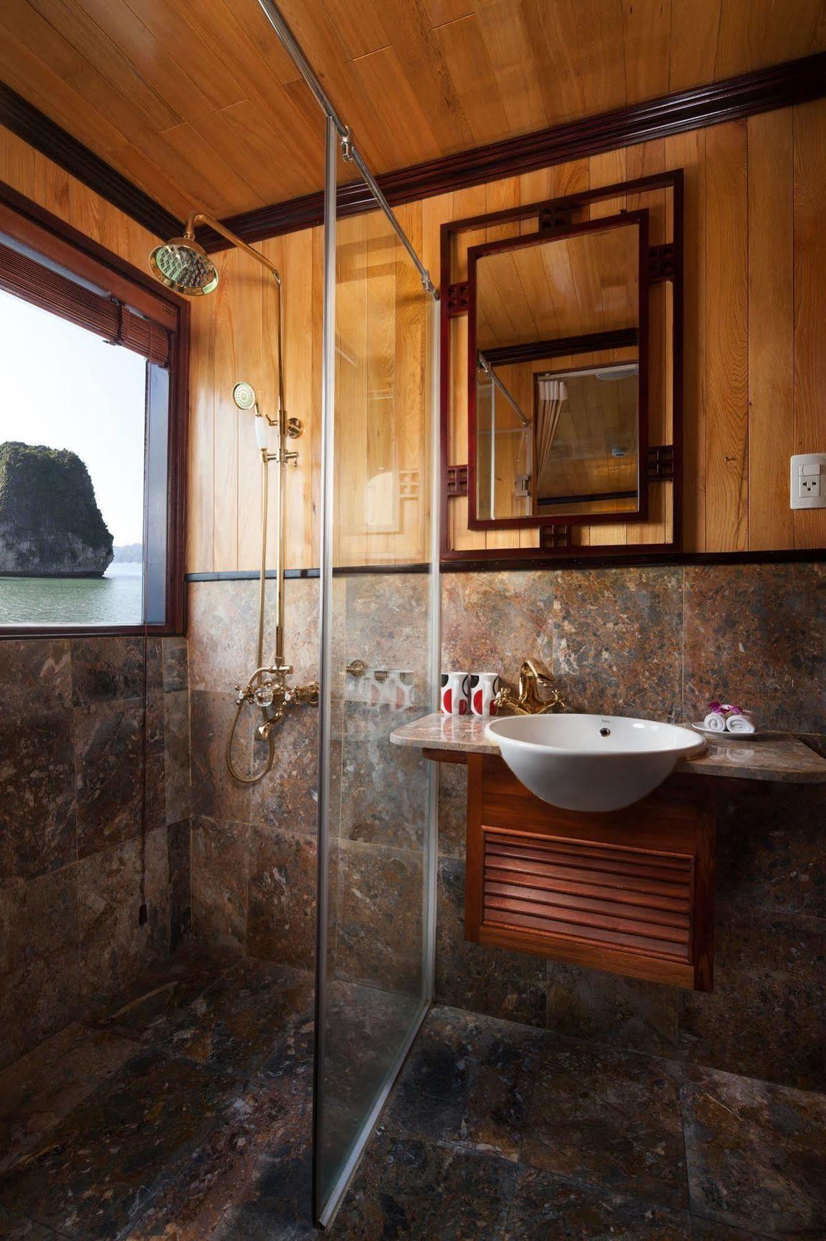 Garden Bay Luxury Cruise Otel Ha Long Dış mekan fotoğraf