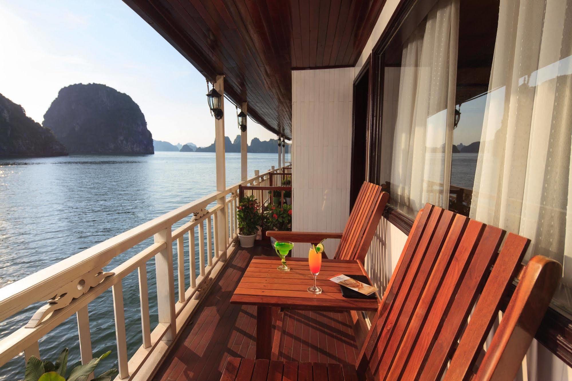 Garden Bay Luxury Cruise Otel Ha Long Dış mekan fotoğraf