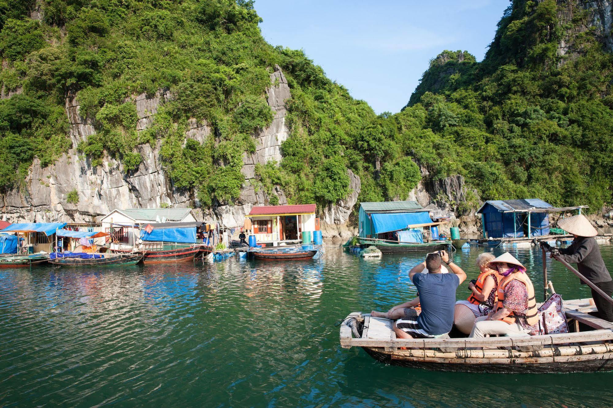 Garden Bay Luxury Cruise Otel Ha Long Dış mekan fotoğraf