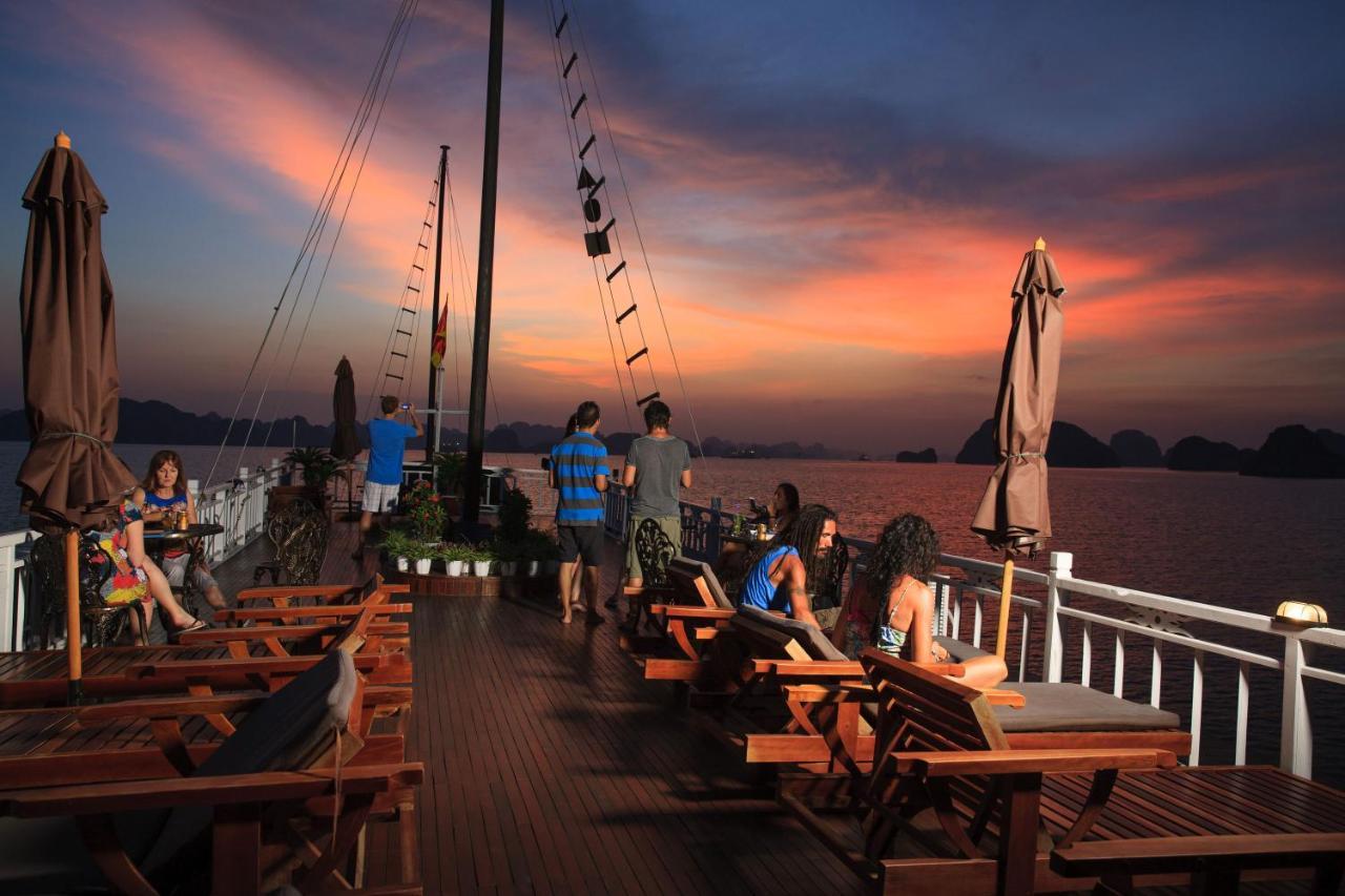 Garden Bay Luxury Cruise Otel Ha Long Dış mekan fotoğraf